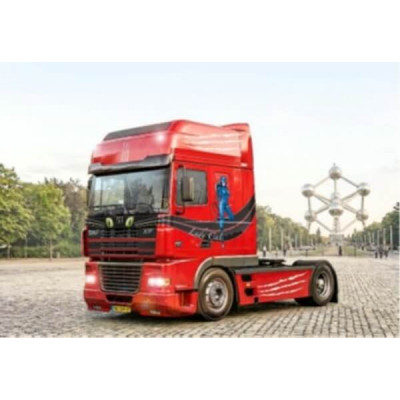 Italeri DAF XF 95 Super Space Cab 1/24 Truck Model Kit – ITA-93834