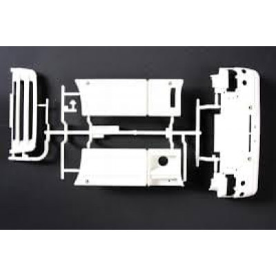 Scania R620 Bumper and Sideskirts (H / 4893) 1/14