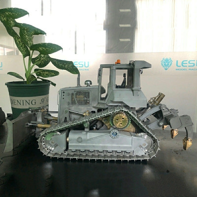 Lesu Bulldozer Aoue DT60 Hydraulic 1/14