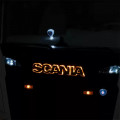 Juwuba Verlicht Scania 770S Grill Logo - Oranje