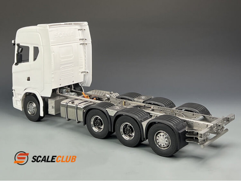 Scaleclub Scania S770 8x8 Chassis met Gestuurde Achteras 1/14