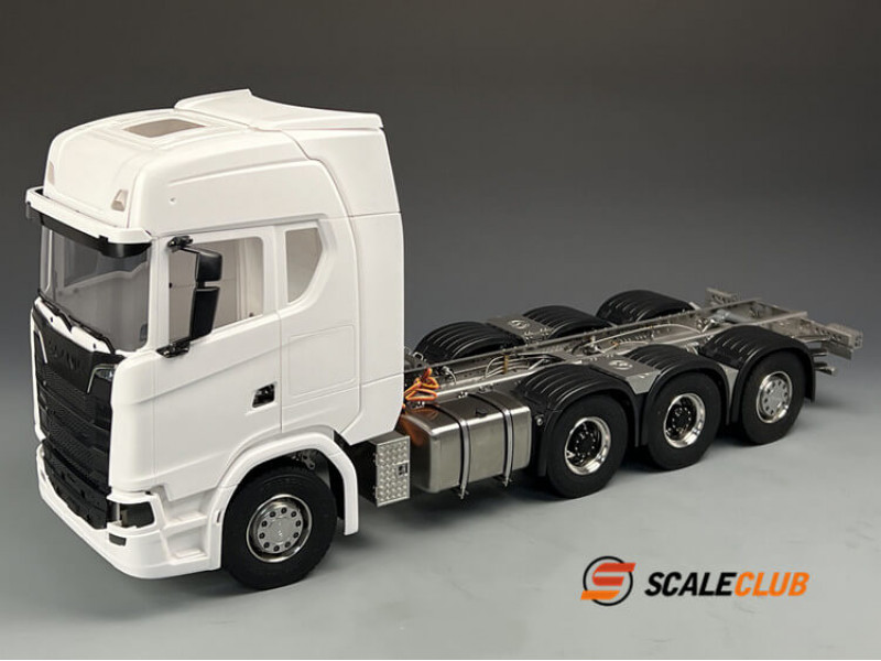Scaleclub Scania S770 8x8 Chassis met Fassi F1650 Kraan