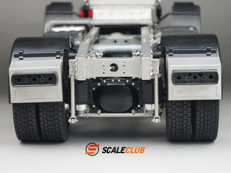 Scaleclub MAN F2000 Metalen 4x2 Chassis met Cabine 1/14