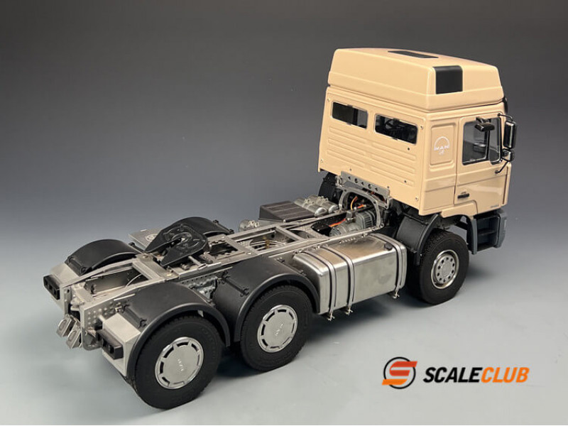 Scaleclub MAN F2000 Metalen 6x6 Chassis met Cabine 1/14
