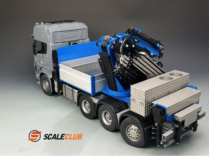 Scaleclub Scania 8x8 Chassis met Gestuurde Achteras 1/14